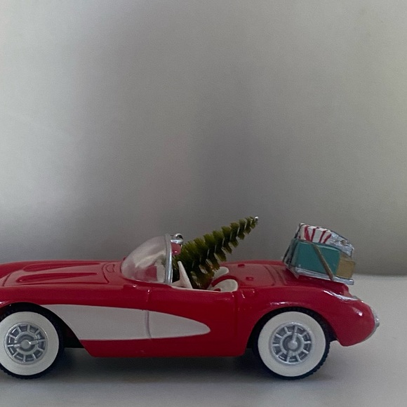 Hallmark Keepsake Ornament 1957 Corvette - Picture 2 of 5